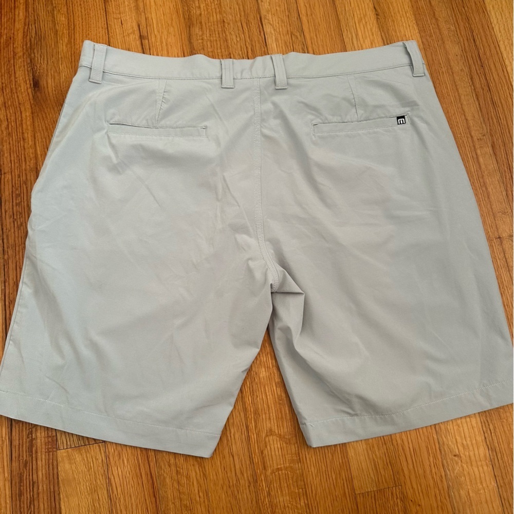 Travis Mathew Light Gray Performance Golf Shorts - Picture 7 of 10